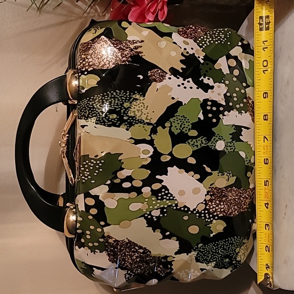 NWOT TRIFORCE ELITE PERFORMANCE BEAUTY HARD SHELL CAMO PRINT CASE SPRING BREAK - Picture 14 of 16